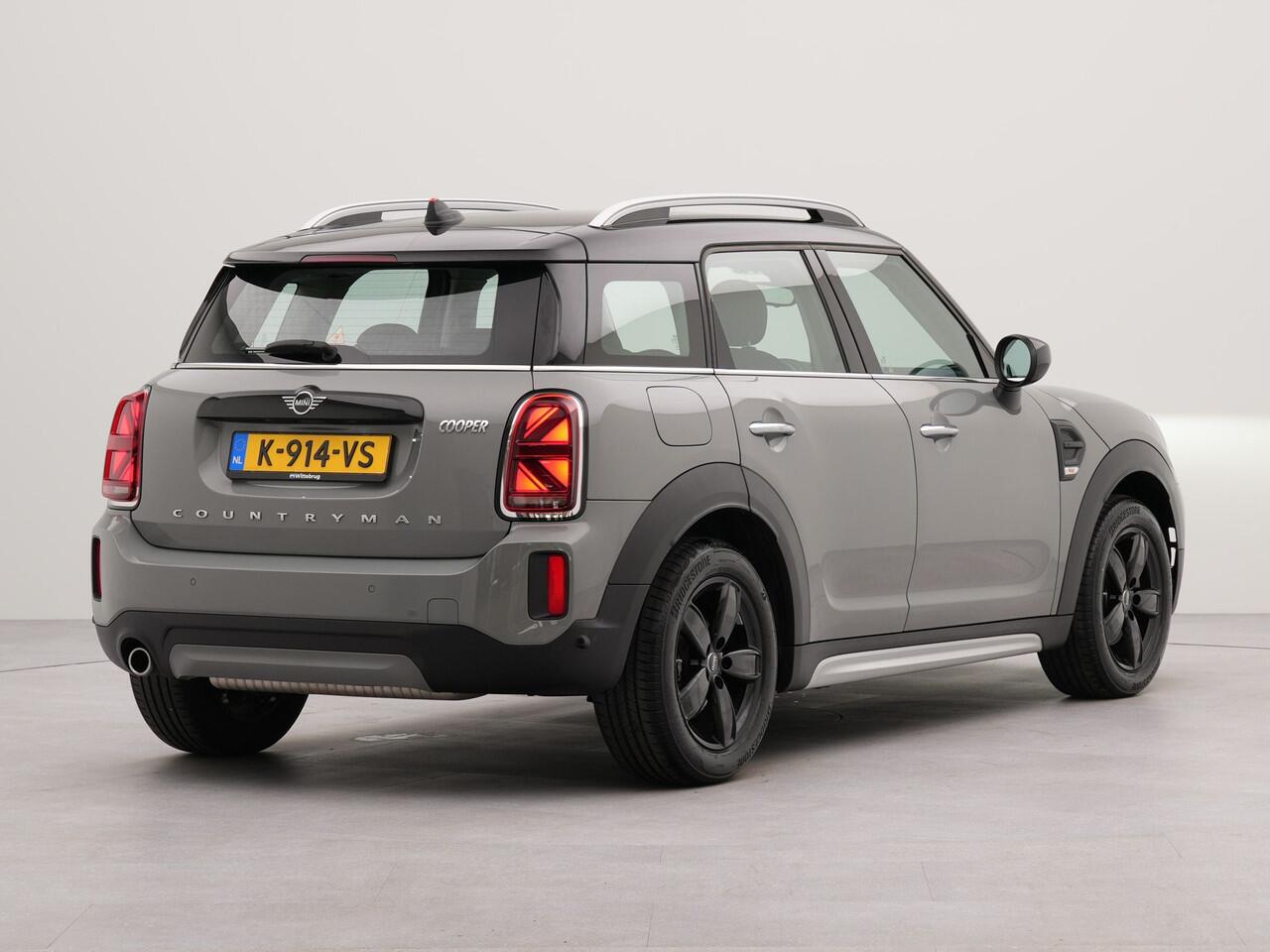 Mini COUNTRYMAN Mini 1.5 Cooper Business Edition | Apple Carplay | Cruise Control | Parkeersensoren Achter | DAB | Airco |