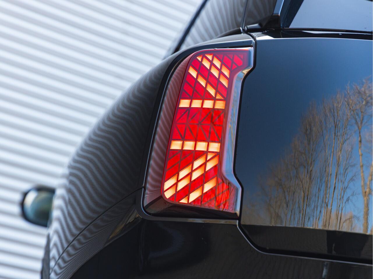 Mini COUNTRYMAN Mini 1.5 C Favoured - XL Pakket - Pano - Trekhaak - Memoryzetel