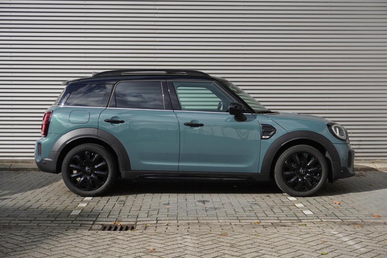 Mini COUNTRYMAN C Chili | Serious Business | Glazen panoramadak | Harman-Kardon sound system | Piano Black Exterior pack