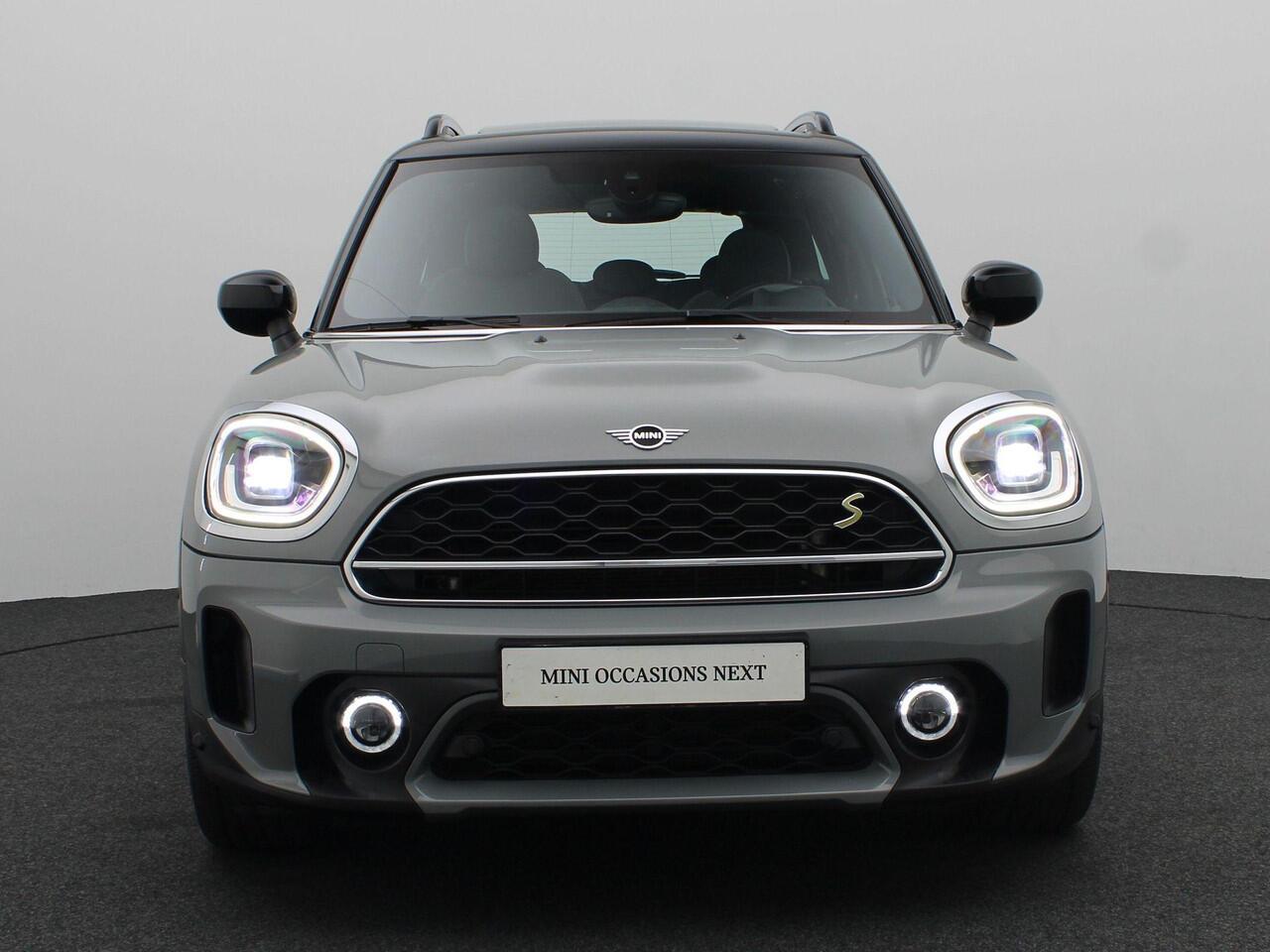 Mini COUNTRYMAN Cooper S E ALL4 Comfort Pack + Glazen panoramadak + Achteruitrijcamera + Park Assistant + Driving Assistant + Connected Navigation Pakket