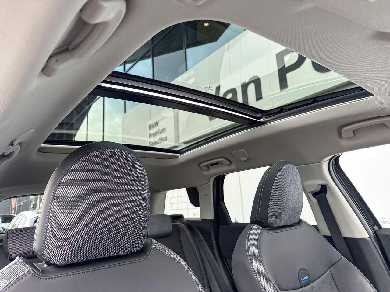 Mini COUNTRYMAN C Pakket M PLUS | Trekhaak | Panoramadak