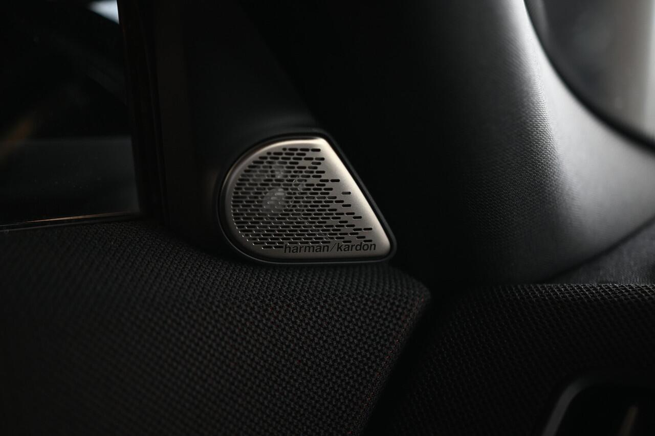 Mini COUNTRYMAN E / John Cooper Works / Pakket XL / 20" JCW Flag Spoke 2-tone