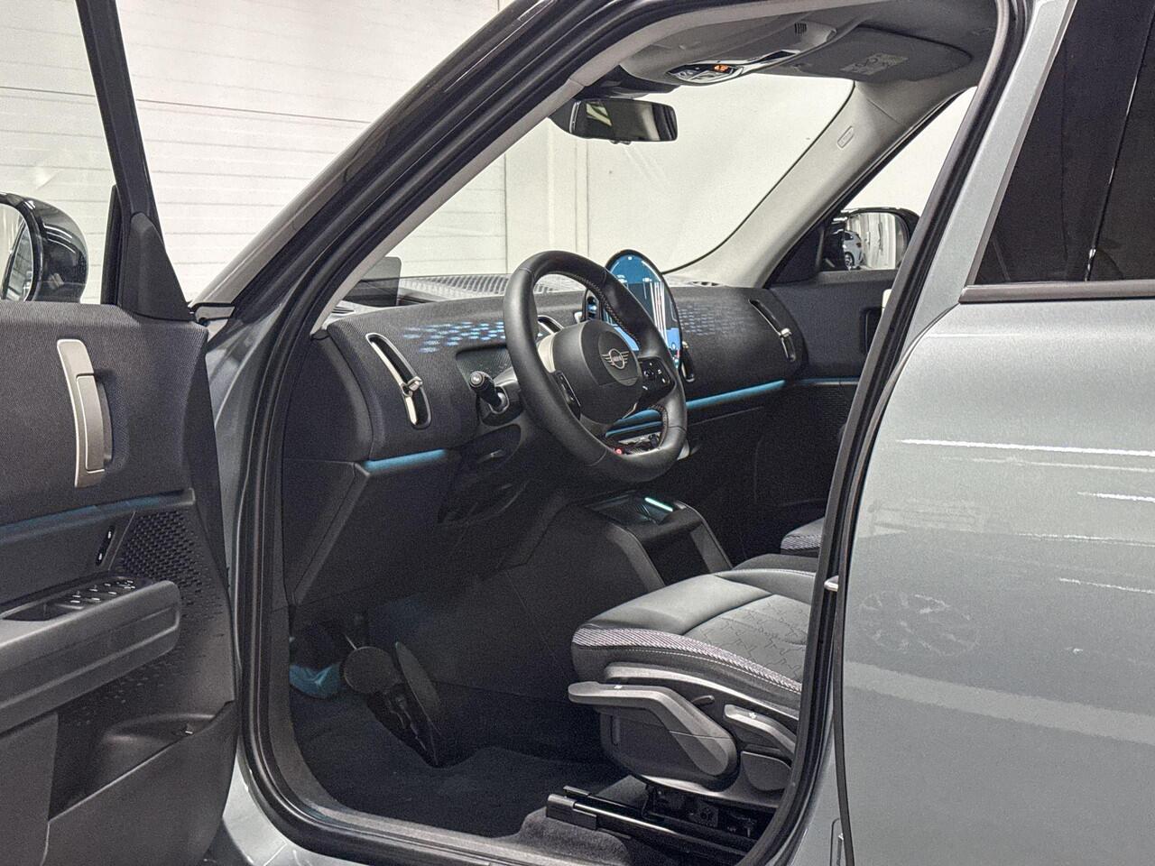 Mini COUNTRYMAN C Classic M Plus | Panoramadak | Head-Up Display | Stuurwielverwarming