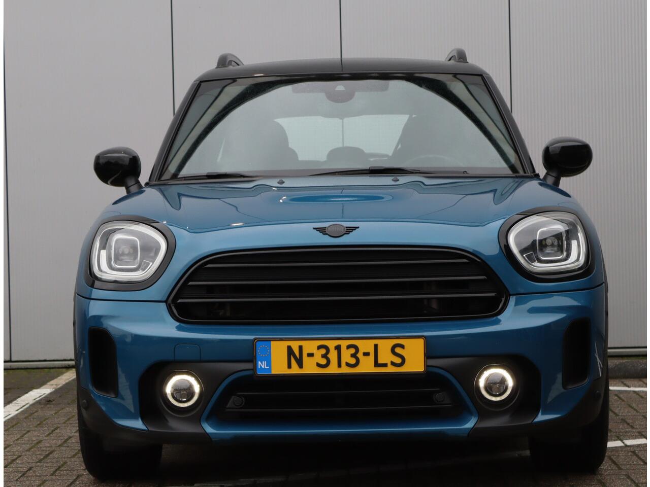 Mini COUNTRYMAN 1.5 Cooper | Camera | Keyless | Stoelverwarming | Navigatie