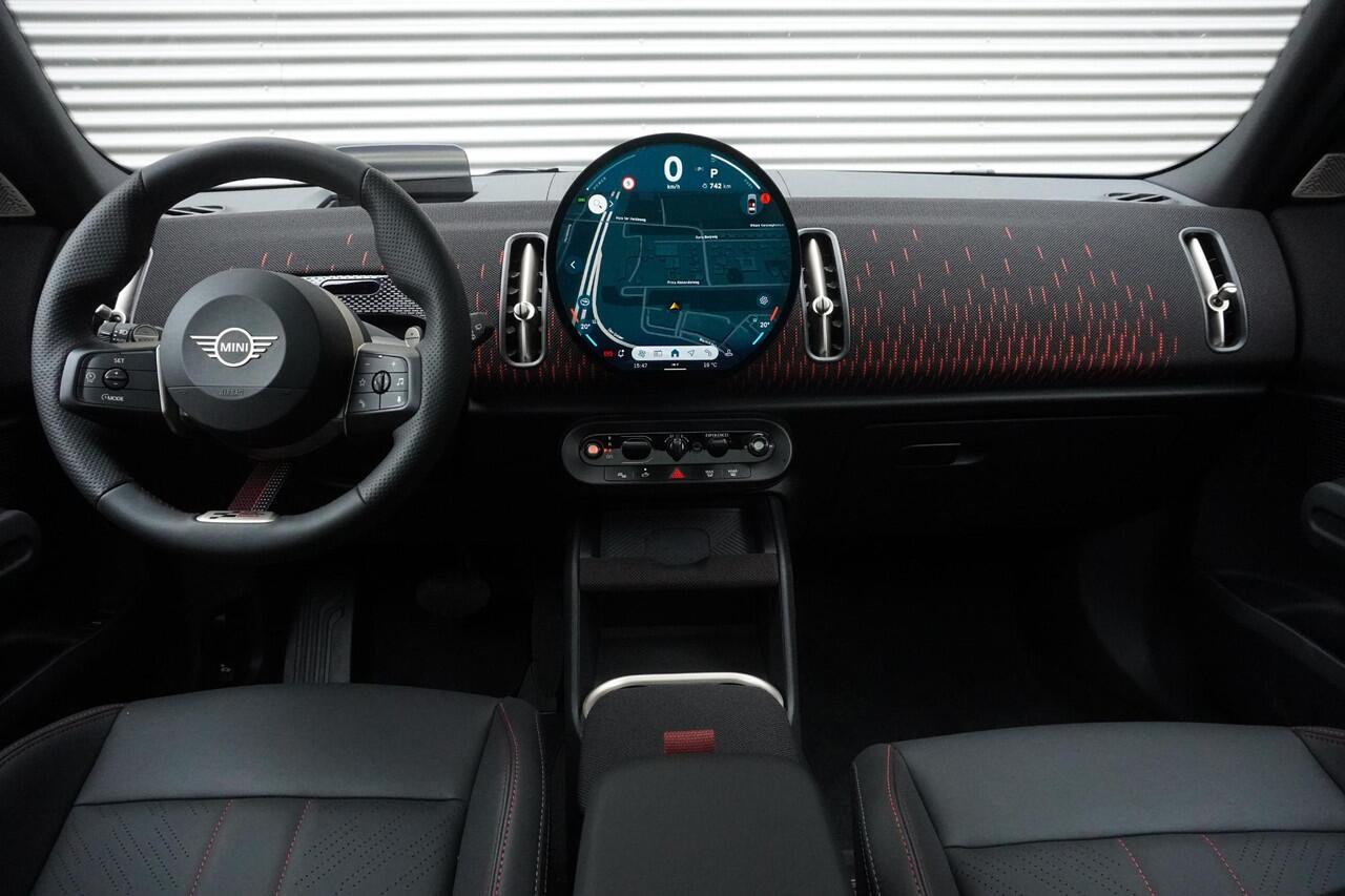Mini COUNTRYMAN C John Cooper Works Uitvoering | Pakket XL | Glazen panoramadak | Trekhaak met elektrisch wegklapbare kogel | Driving Assistant Professional