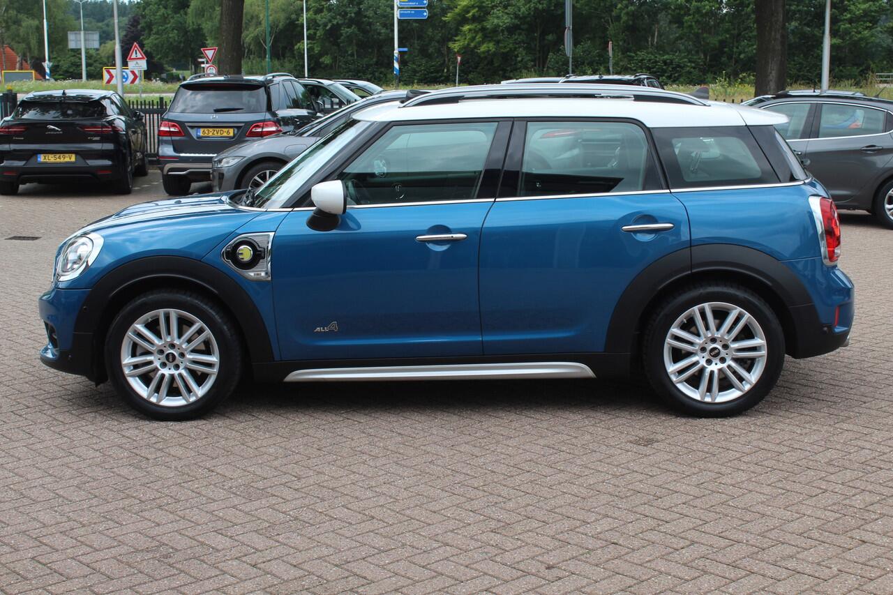 Mini COUNTRYMAN Mini 2.0 Cooper S E ALL4 Chili 27.637 km! / Panoramadak / Camera / Head-up / Apple CarPlay / Navigatie / 18'' / Sportstoelen / Stoelverwarming / DAB / Cruise Control