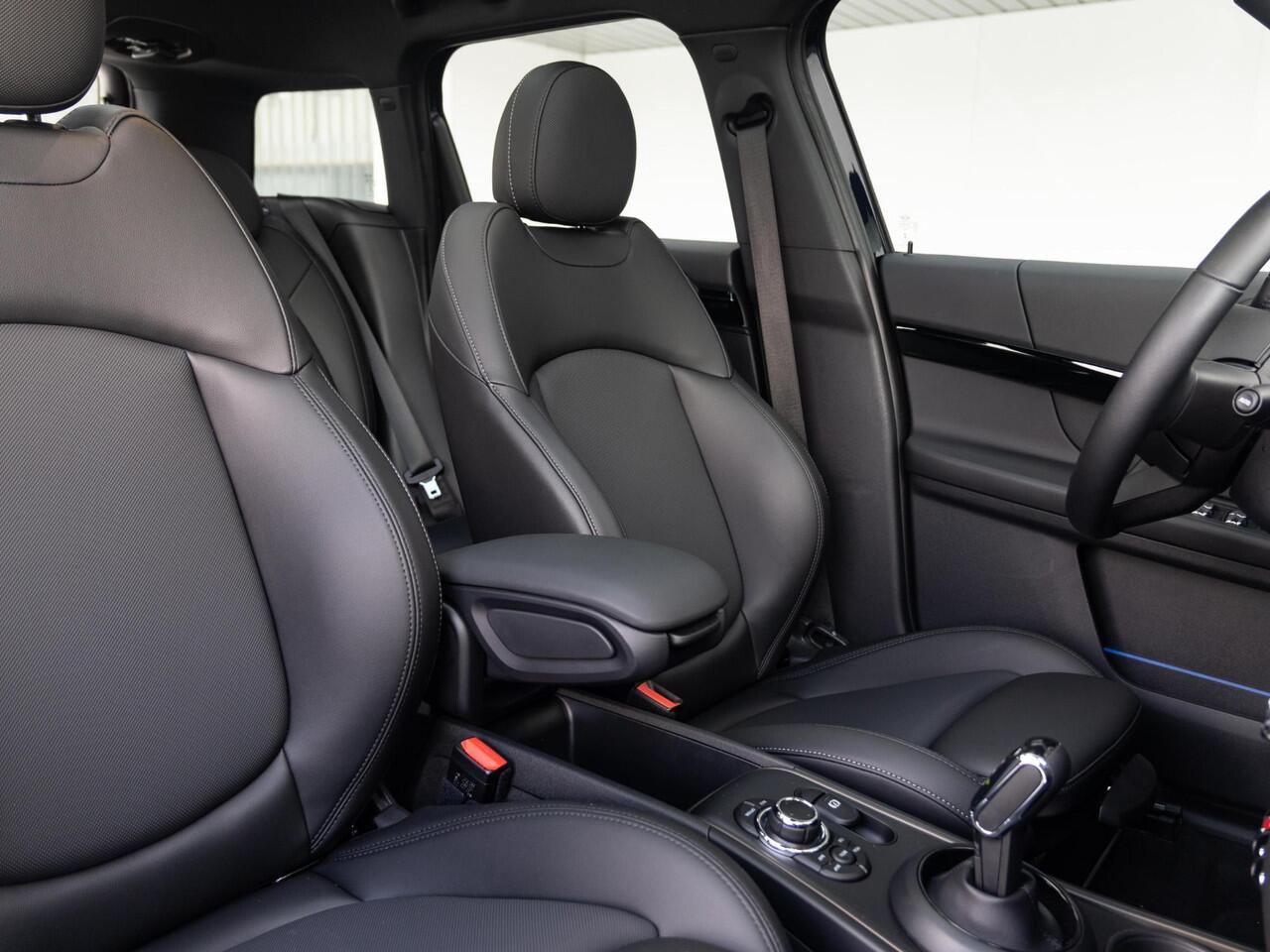 Mini COUNTRYMAN Mini Cooper Aut. Classic + Business ed + Panoramadak