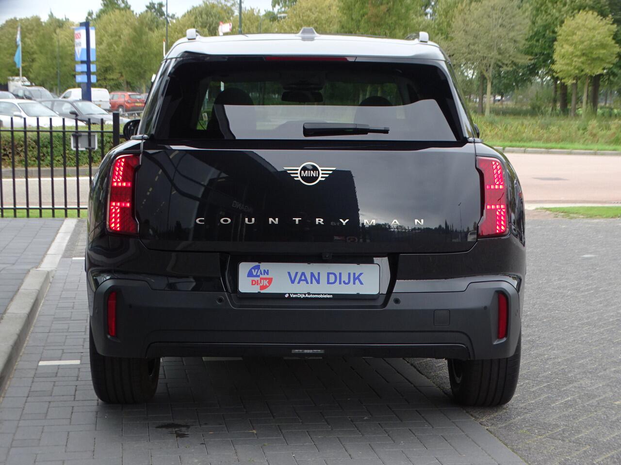 Mini COUNTRYMAN Mini 1.5 C Classic M Elek.Trekhaak Pano.Dak Led Driv.Ass. Head-up 18" LM Velgen