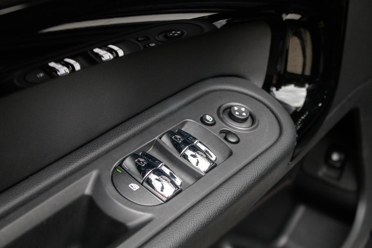 Mini COUNTRYMAN Mini 2.0 Cooper S E ALL4 Chili | Carplay | Achteruitrijcamera | Cruise Control |