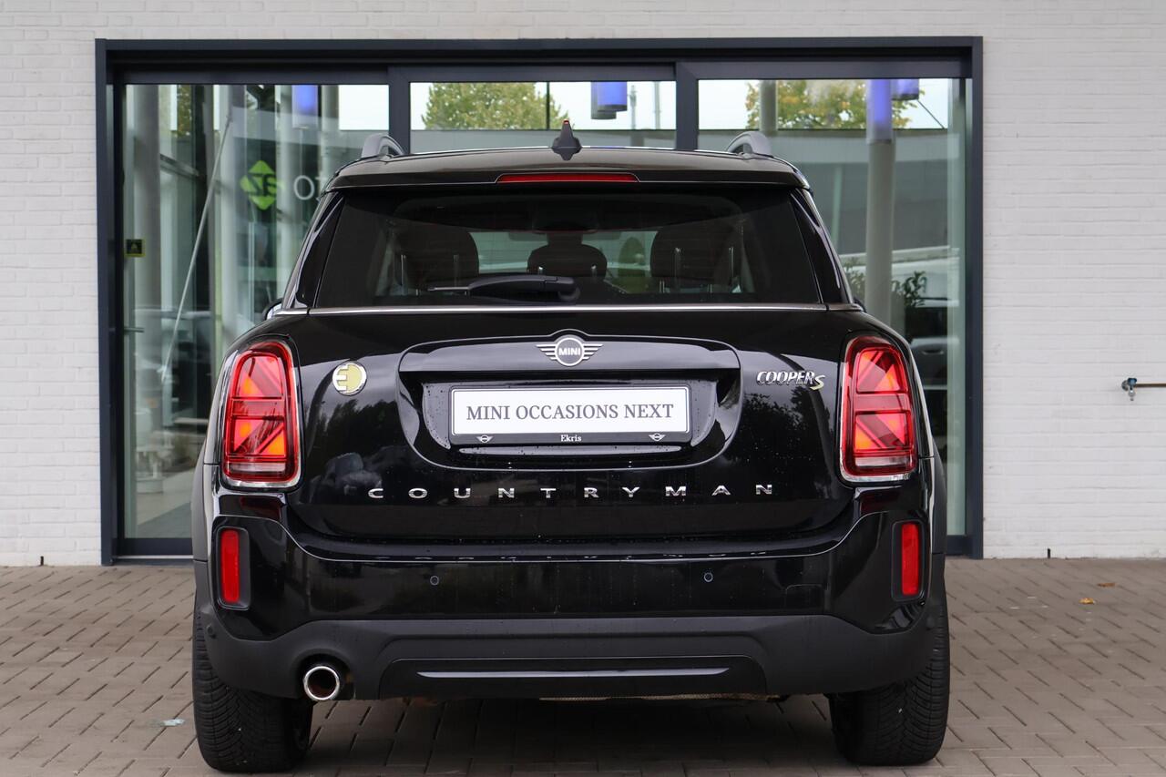 Mini COUNTRYMAN Mini 1.5 Cooper S E ALL4 Chili Navigatie | Cruise Control | Parkeersensoren | Comfort Access | 18" Licht Metaal | Sportstoelen
