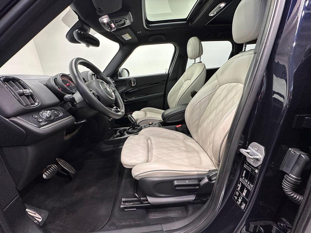 Mini COUNTRYMAN Mini 2.0 John Cooper Works ALL4 Chili Full l Pano l Harman l Apple l Head up l