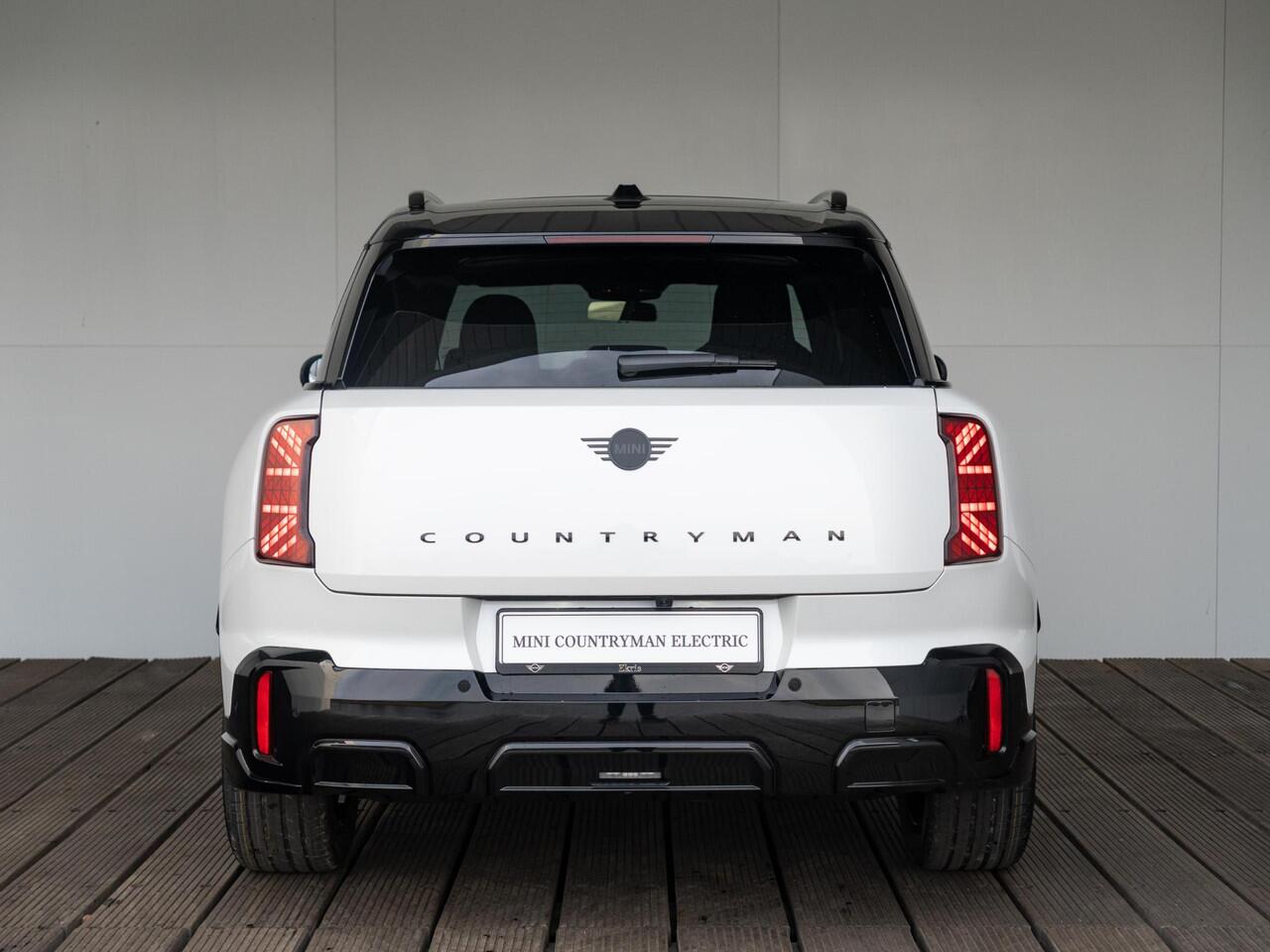 Mini COUNTRYMAN E John Cooper Works Uitvoering | Pakket M | Harman Kardon | Trekhaak | Panoramadak