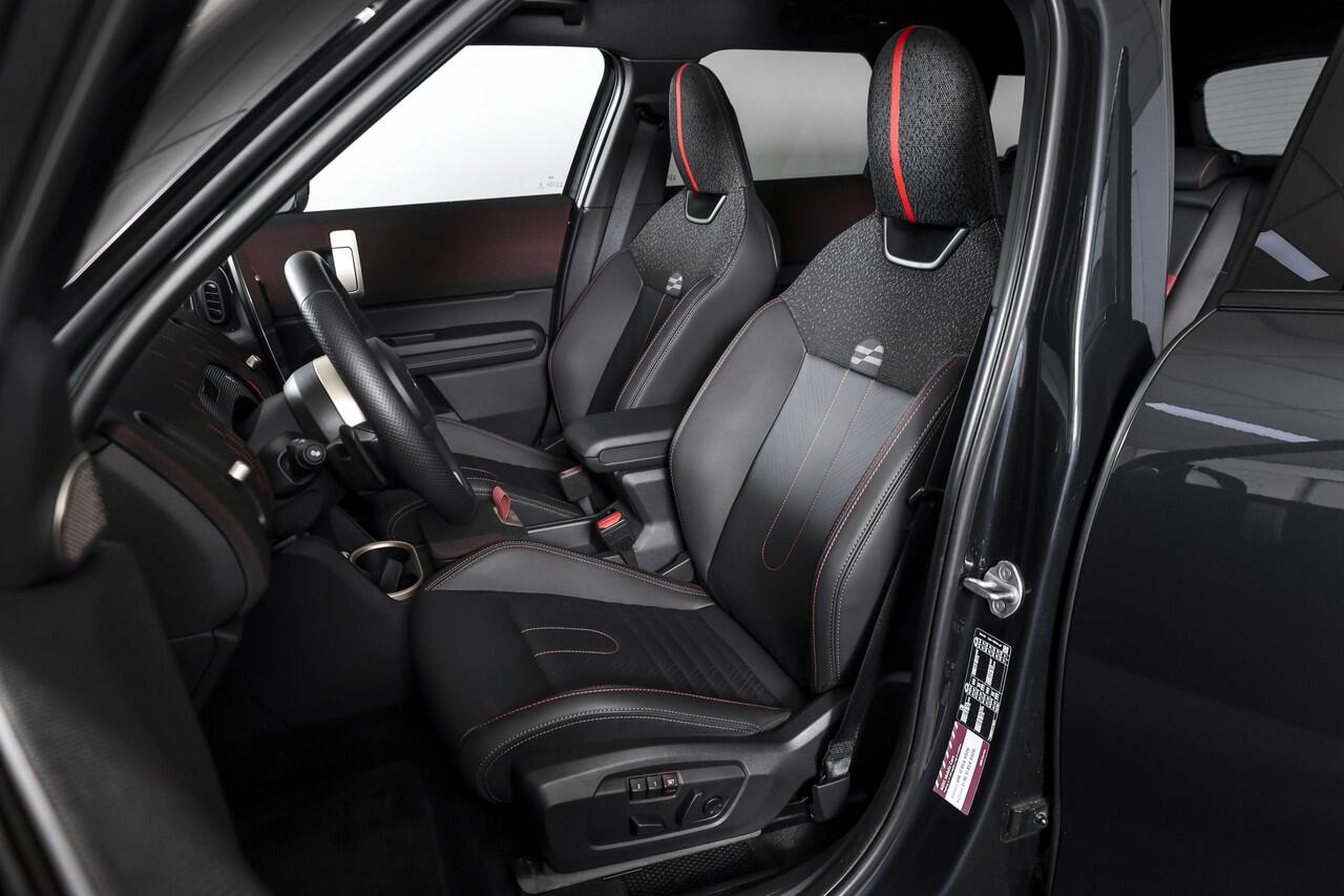 Mini COUNTRYMAN 1.5 C 170 PK John Cooper Works Pakket XL | S/K-Panodak | Dig. Cockpit | Adapt. Cruise | Elek. Stoel | Stoel-+Stuurverw. | Harman/Kardon | PDC | 360 Camera | NAV + App. Connect | ECC | Elek. Klep. | Elek. Trekhaak | LM 20" | 7575