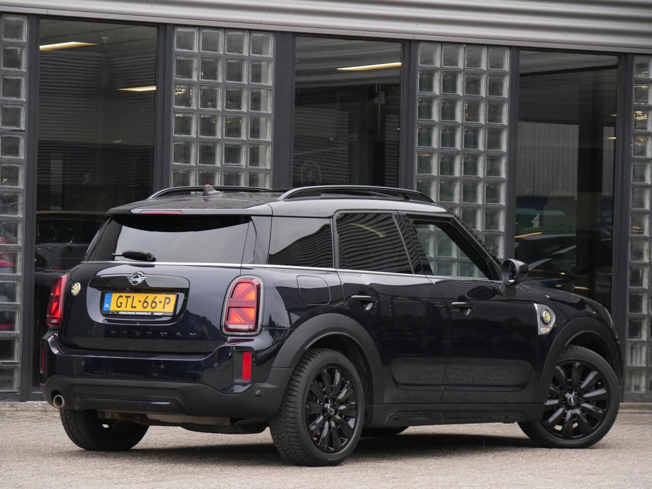 Mini COUNTRYMAN COOPER S E ALL4/ PANORAMADAK/ LEER/ CAMERA/ ELEKT. KLEP/ SFEERVERLICHTING