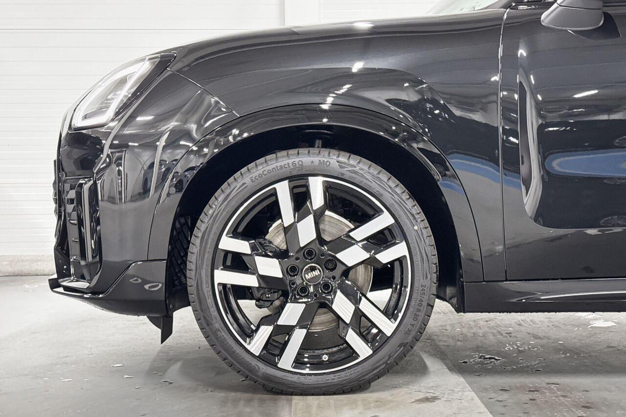 Mini COUNTRYMAN S ALL4 | John Cooper Works Uitvoering | Pakket L | 20" JCW Flag Spoke 2-tone