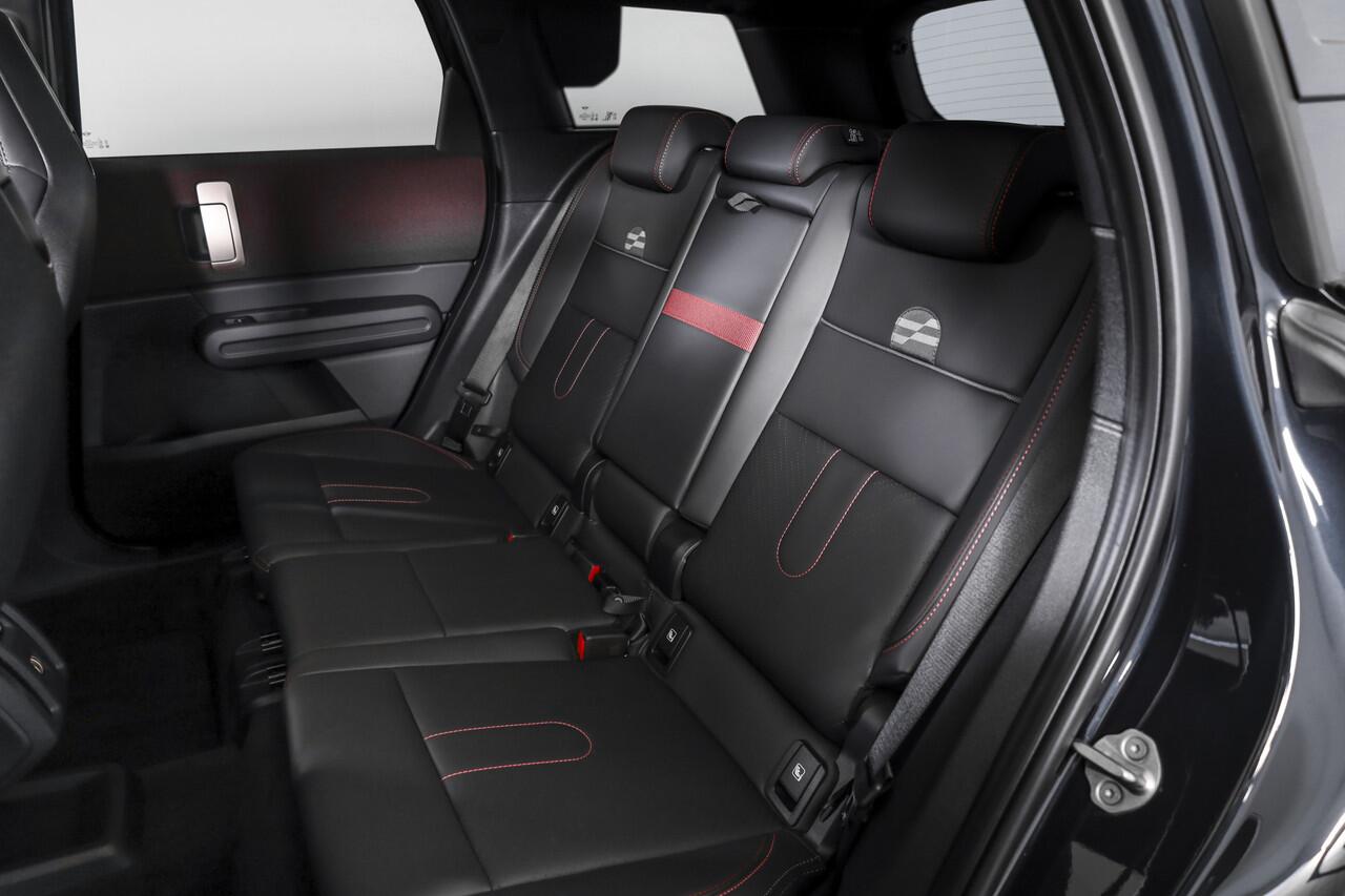 Mini COUNTRYMAN 1.5 C 170 PK John Cooper Works Pakket XL | S/K-Panodak | Dig. Cockpit | Adapt. Cruise | Elek. Stoel | Stoel-+Stuurverw. | Harman/Kardon | PDC | 360 Camera | NAV + App. Connect | ECC | Elek. Klep. | Elek. Trekhaak | LM 20" | 7575