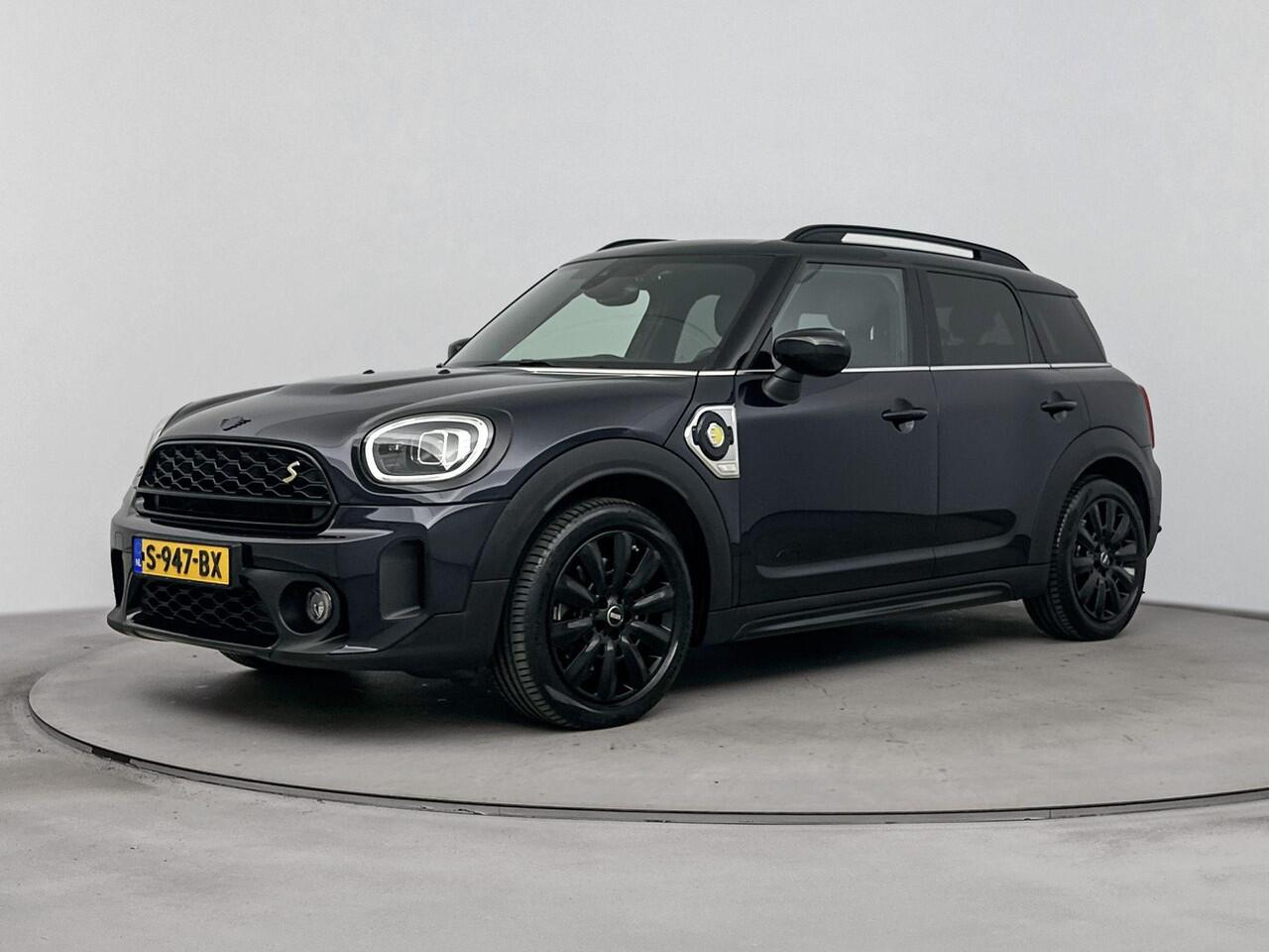 Mini COUNTRYMAN Mini 2.0 Cooper S E ALL4 220PK | Head-up display | Achteruitrijcamera | Stoelverwarming | Leder | Navigatie | Keyless | Afneembare Trekhaak