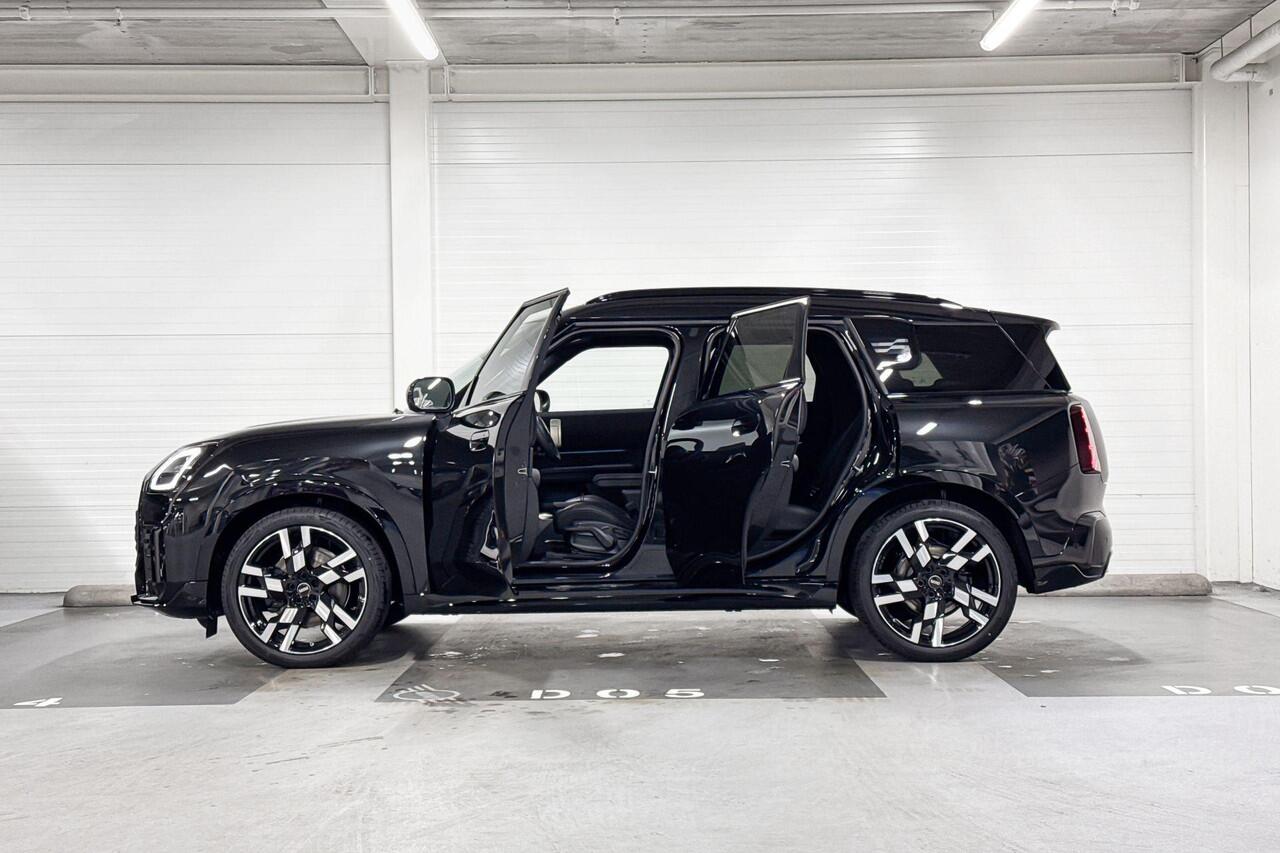 Mini COUNTRYMAN S ALL4 | John Cooper Works Uitvoering | Pakket L | 20" JCW Flag Spoke 2-tone