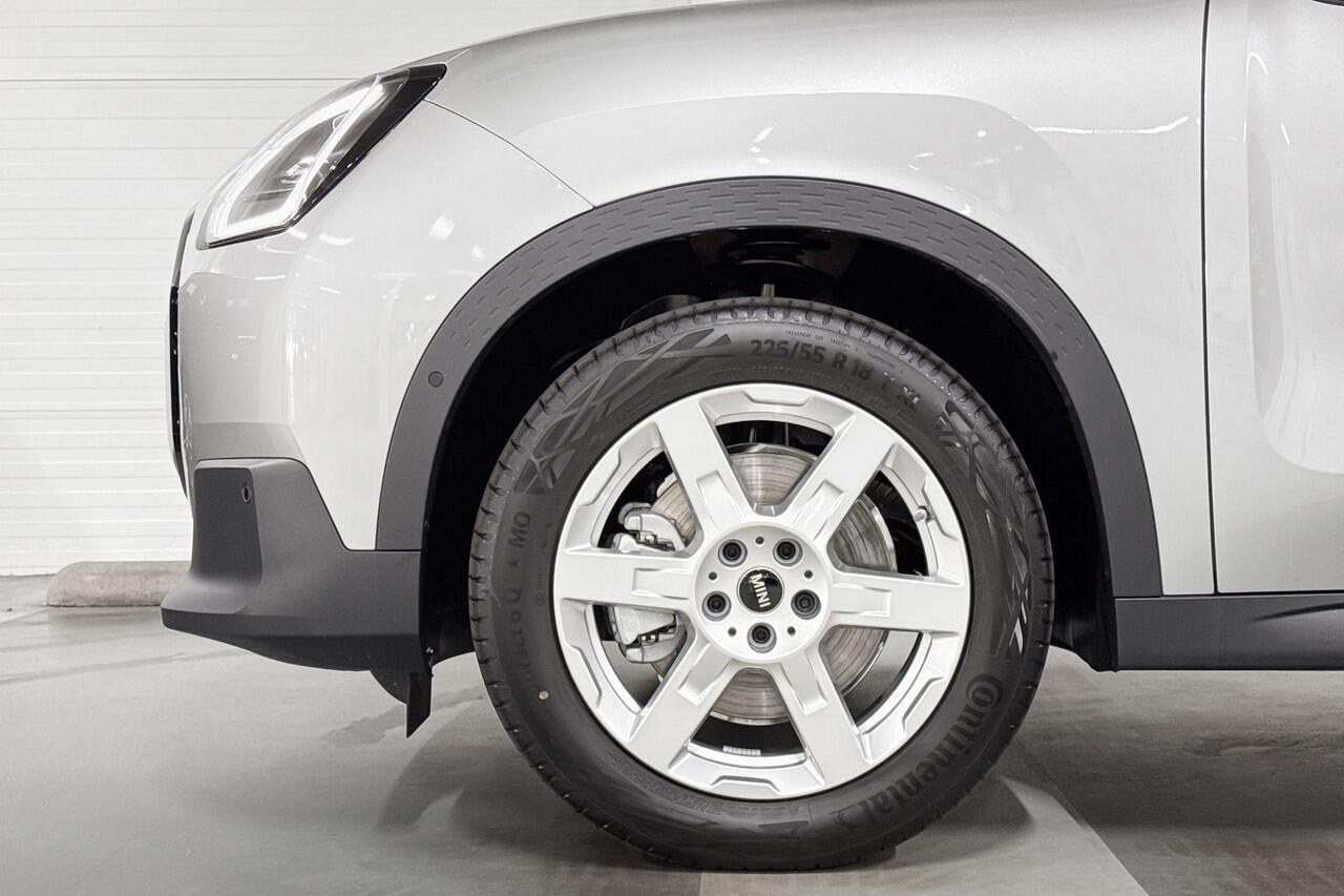 Mini COUNTRYMAN C MINI Countryman 1.5 C Classic M Plus | Pakket M Plus | Dak en spiegelkappen in Jetblack