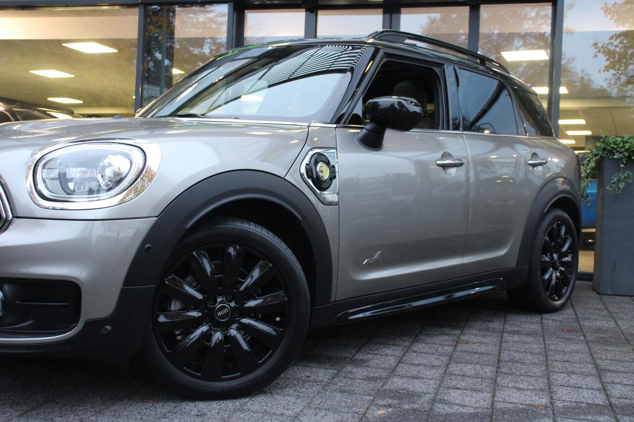 Mini COUNTRYMAN Mini 2.0 Cooper S E ALL4 Navi/Camera/Keyless/Head-up/Harman Kardon/Memory/Sfeerverlichting/Panoramadak/Leder/18Inch