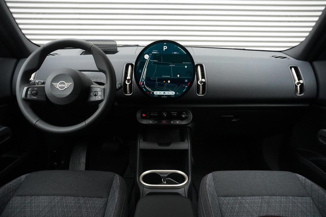 Mini COUNTRYMAN E Blackyard | 18" Asteroid Spoke | Parking Assistant | MINI Head-Up Display | Driving Assistant