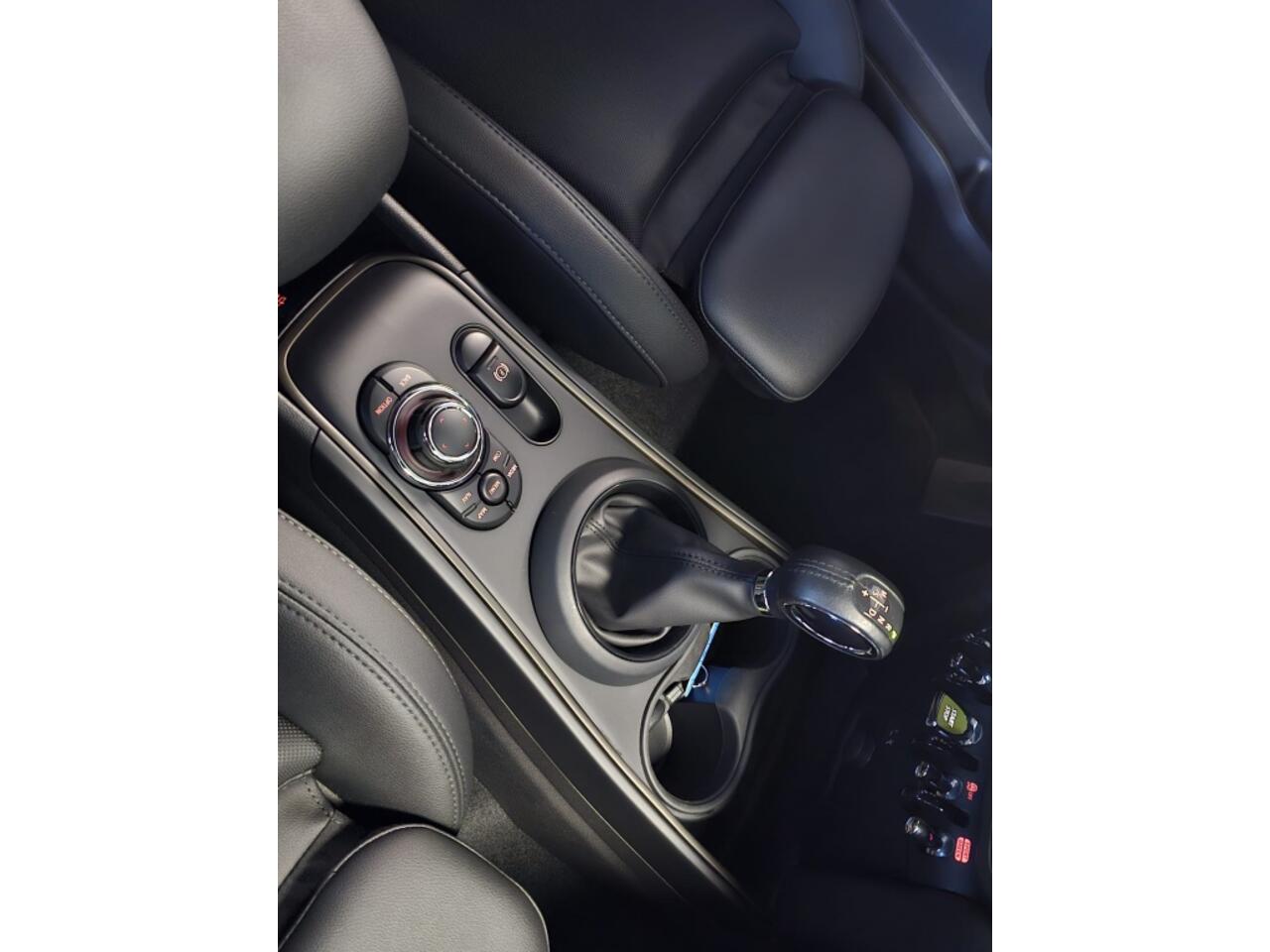 Mini COUNTRYMAN Mini 2.0 PHEV | ALL4 Chil | Stoelverwarming | Automaat | Climate | He