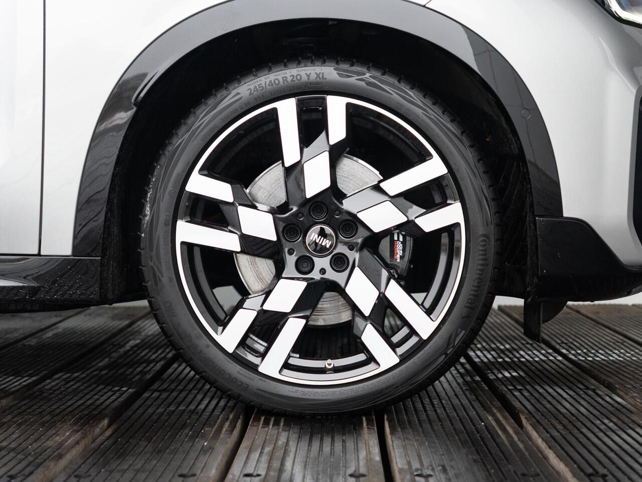 Mini COUNTRYMAN SE JCW + XL pakket + Trekhaak + Adaptieve Cruise + 360 camera