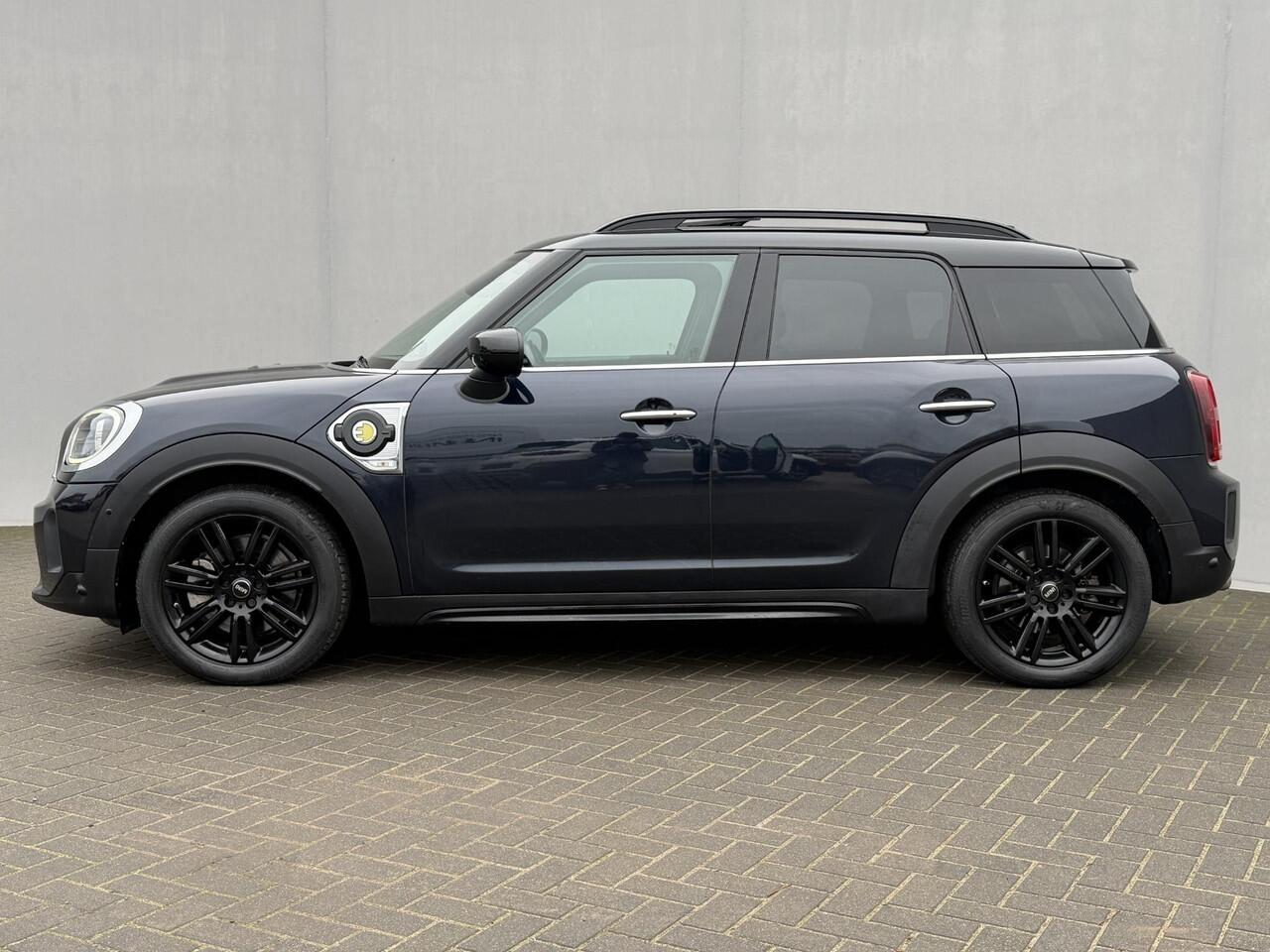 Mini COUNTRYMAN 1.5 Cooper S E ALL4 MINI Yours / Plug-In / EAER 41 km / Leder / Harman Kardon / Head Up Display / Schuif & Kanteldak / Navigatie / Elektrische stoelen / Adaptieve CC / Apple Carplay & Android / Camera / PDC / Stoel Verwarming /