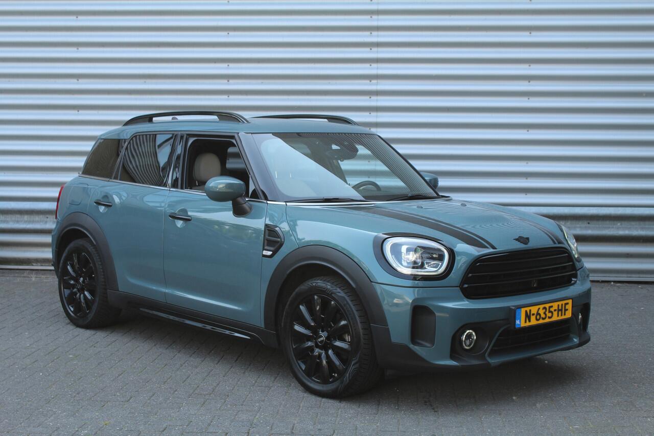 Mini COUNTRYMAN 1.5 136pk Business Edition AUTOMAAT NL-Auto NAP Clima Cruise Navi Carplay Camera 17"LMV Leder Afn. Trekhaak 1500kg