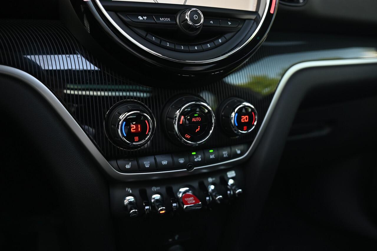 Mini COUNTRYMAN Cooper S Chili Automaat / Panoramadak / Achteruitrijcamera / Head-Up / LED / Park Assistant / Stoelverwarming / Comfort Access