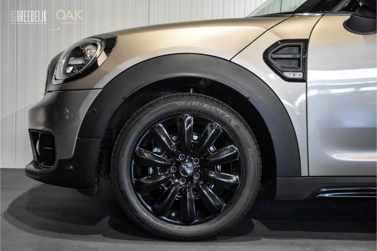 Mini COUNTRYMAN Mini 1.5 Cooper Chili Aut. | Navigatie | Panorama | Leder | Camera | 18"LM | Melting Silver