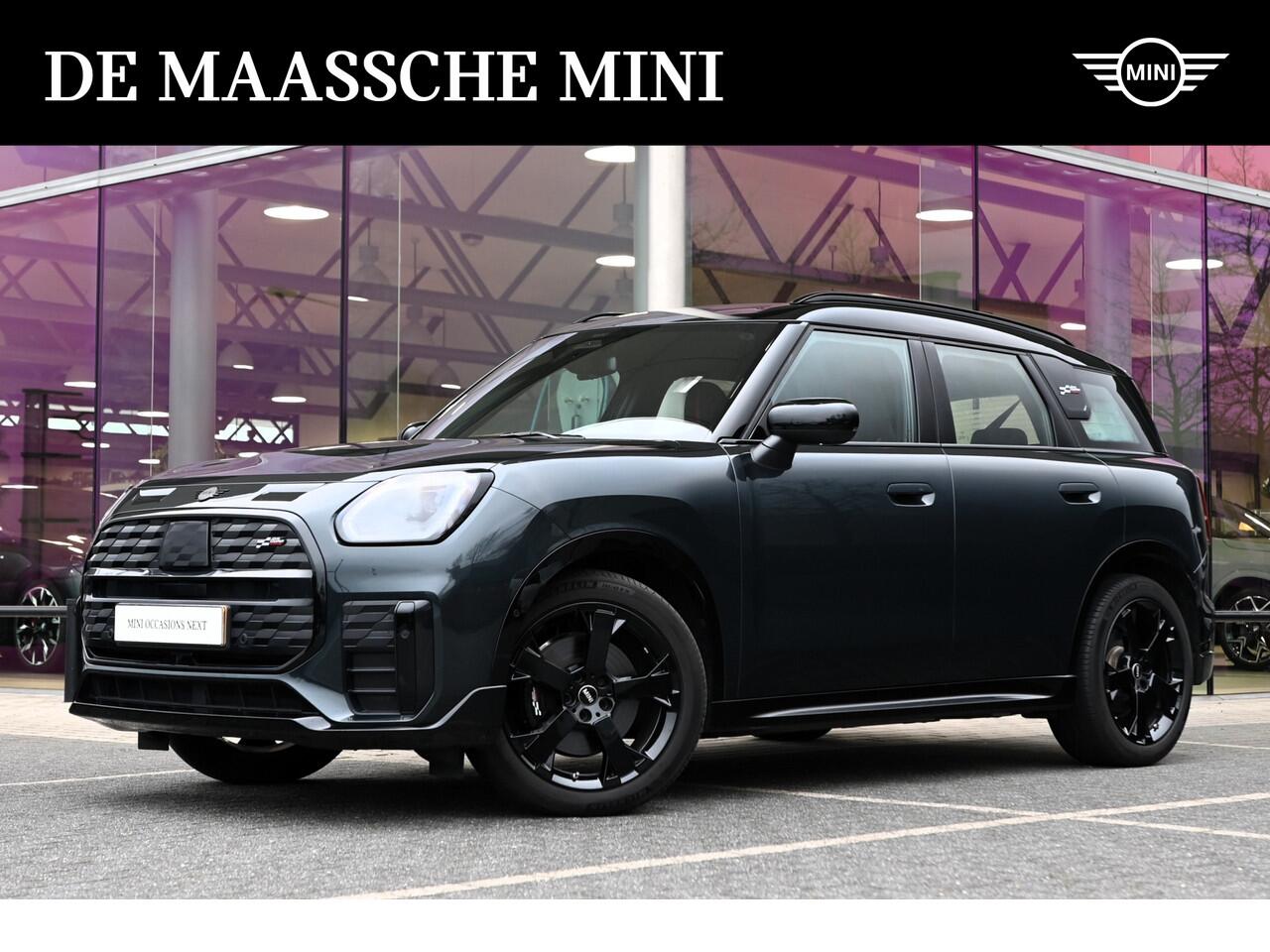 mini-countryman-e---john-cooper-wor