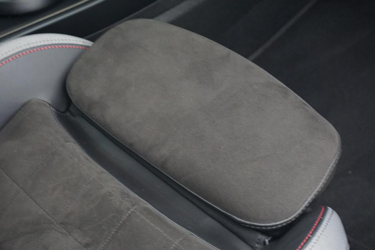 Mini COUNTRYMAN John Cooper Works ALL4 Chili | Head-Up Display | Harman Kardon | MINI Connected XL | Driving Assistant | Panoramadak | Comfort Access | Adaptive Cruise Control