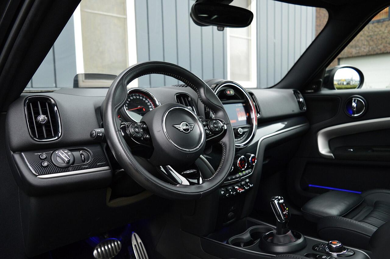 Mini COUNTRYMAN Mini 2.0 John Cooper Works ALL4 Chili Rijklaarprijs-Garantie Panoramadak Leder Led Apple-carplay Navigatie