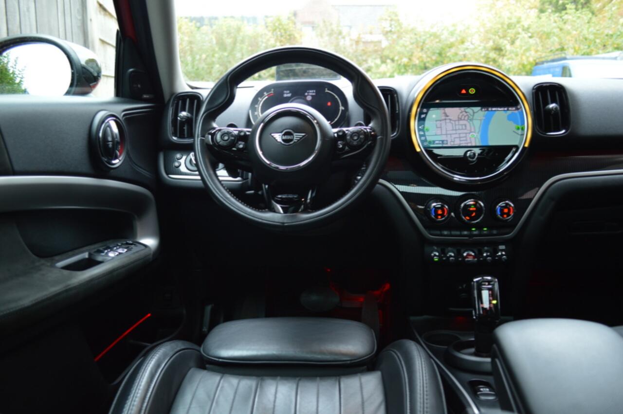Mini COUNTRYMAN Mini 2.0 Cooper S ALL4 Aut. Led Leder Panorama Memory Head-Up Camera Keyless Harman/Kardon Pdc