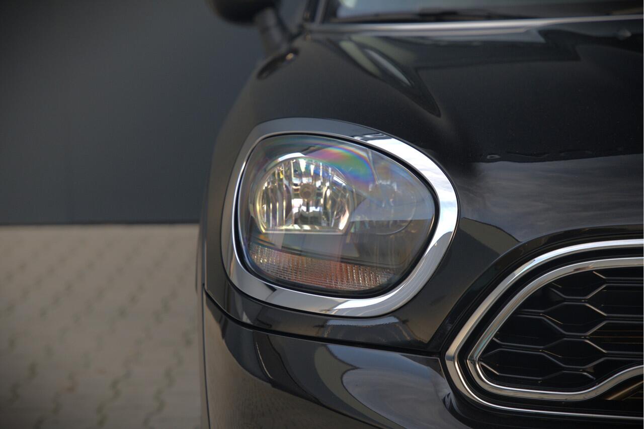 Mini COUNTRYMAN Mini 2.0 Cooper S E ALL4 | Stoelverwarming | Parkeersensoren | Apple Carplay | Navigatie | Keyless | Ambiance Verlichting | Climate Control |
