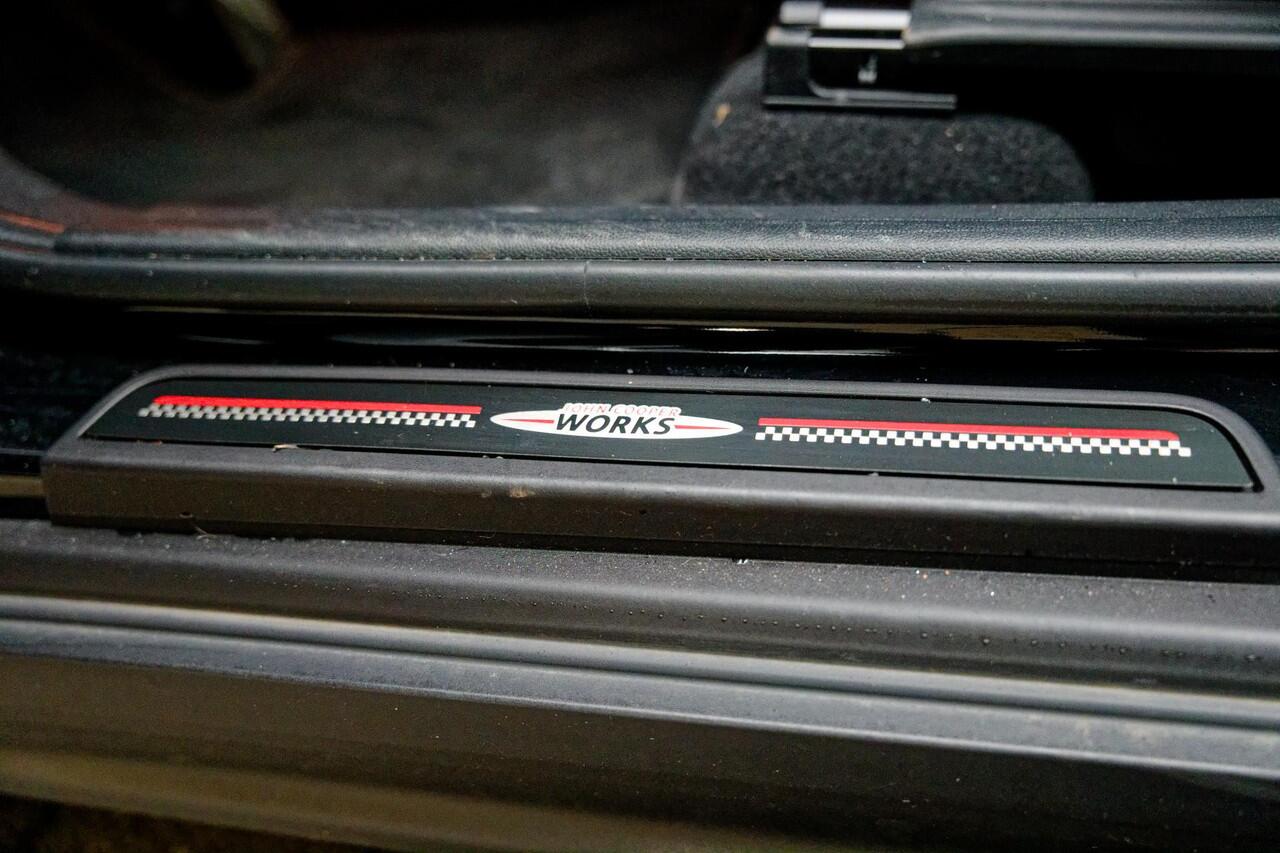 Mini COUNTRYMAN Mini 1.5 Cooper S E ALL4 John Cooper Works Full option, Panoramadak, 19" LM velgen, el. stoelen, Leren bekleding, enz