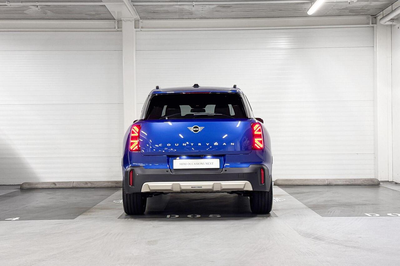 Mini COUNTRYMAN C | Favoured Uitvoering | Pakket M | 19" Kaleido Spoke 2-tone