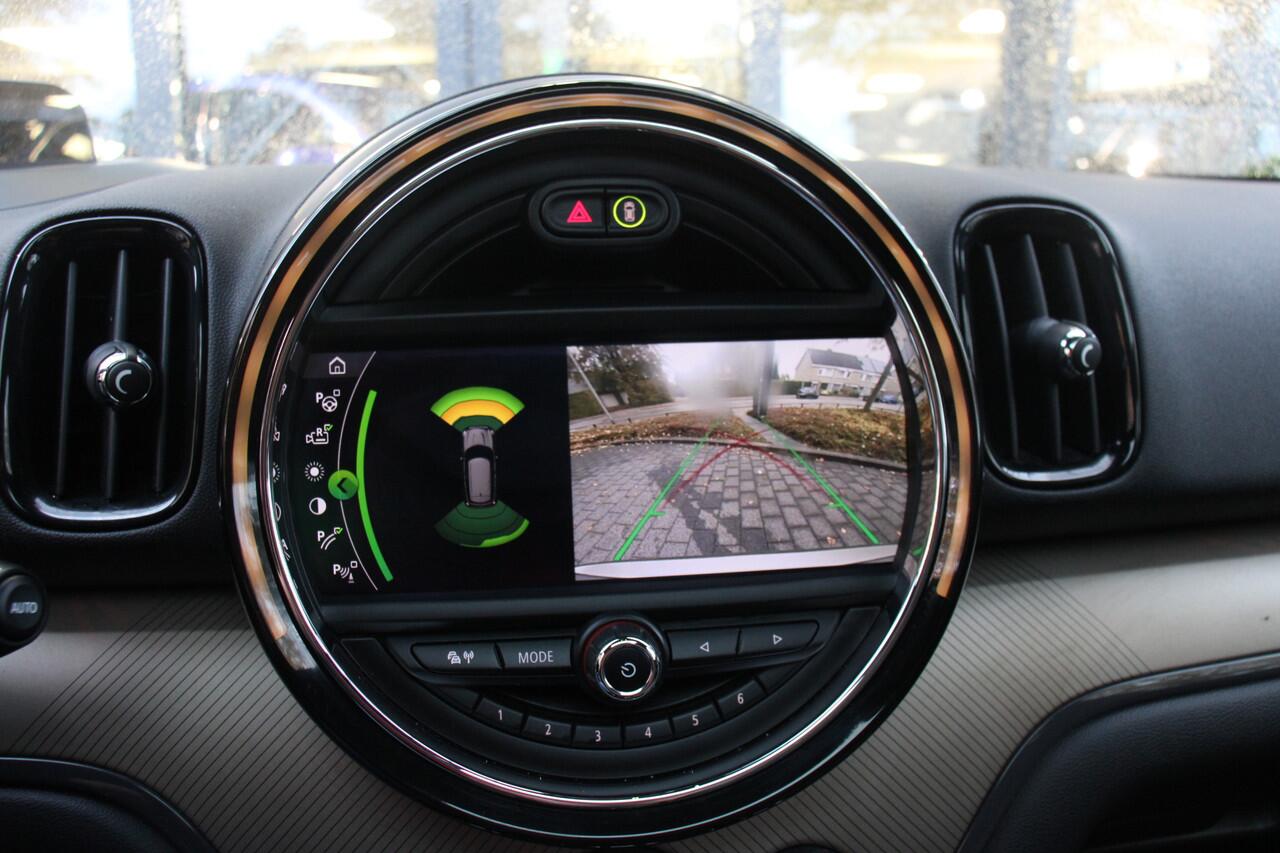 Mini COUNTRYMAN Mini 2.0 Cooper S E ALL4 Navi/Camera/Keyless/Head-up/Harman Kardon/Memory/Sfeerverlichting/Panoramadak/Leder/18Inch