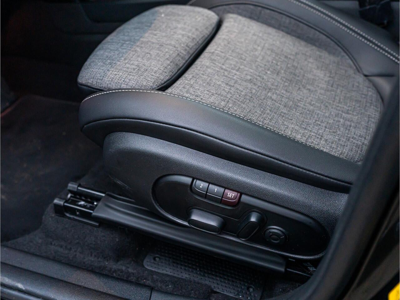 Mini COUNTRYMAN Mini 2.0 Cooper S E ALL4 Chili PANO HARMAN KARDON CAMERA MEMORY STOEL LED HEAD UP DISPLAY