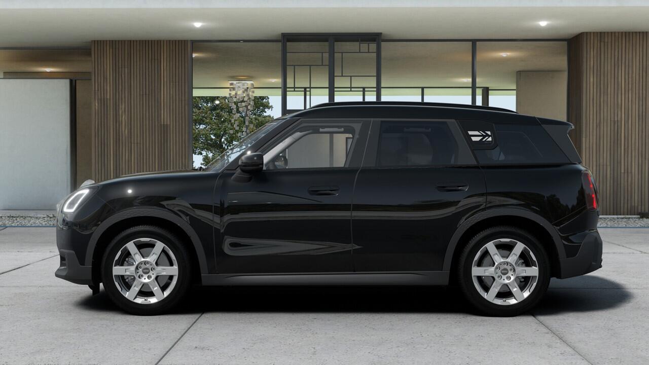 Mini COUNTRYMAN Mini SE ALL4 Classic M Plus 66.5 kWh YUC YUC