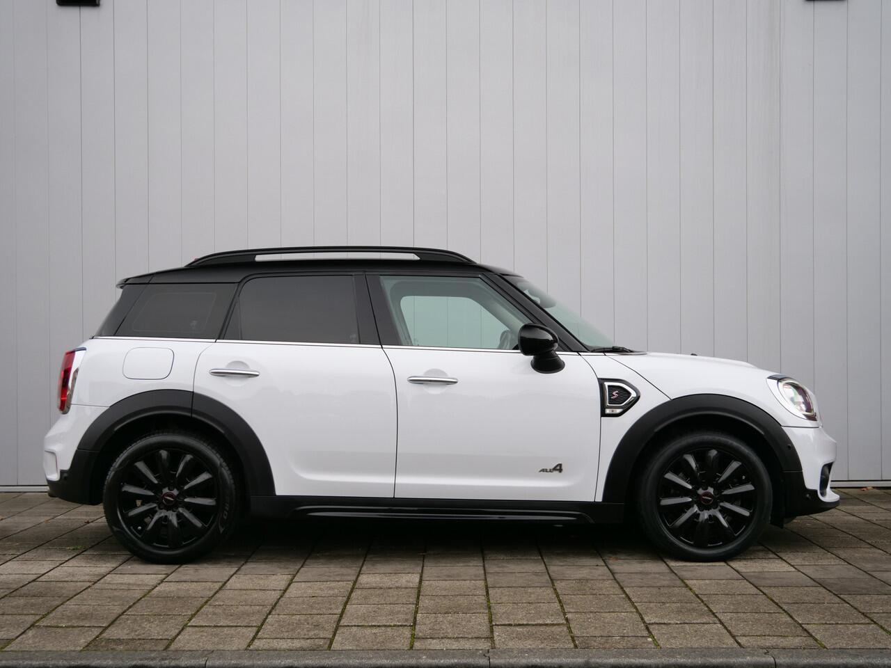 Mini COUNTRYMAN Mini 2.0 192pk Cooper S ALL4 Chili Automaat Harman Kardon / Leder / Trekhaak / Adaptive cruise