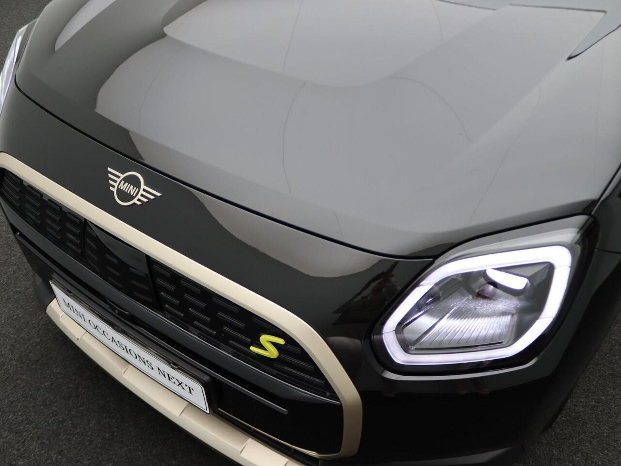 Mini COUNTRYMAN Mini SE ALL4 Favoured L 66.5 kWh Demo voertuig korting per gereden kilometer. Neem contact op voor de actuele prijs.