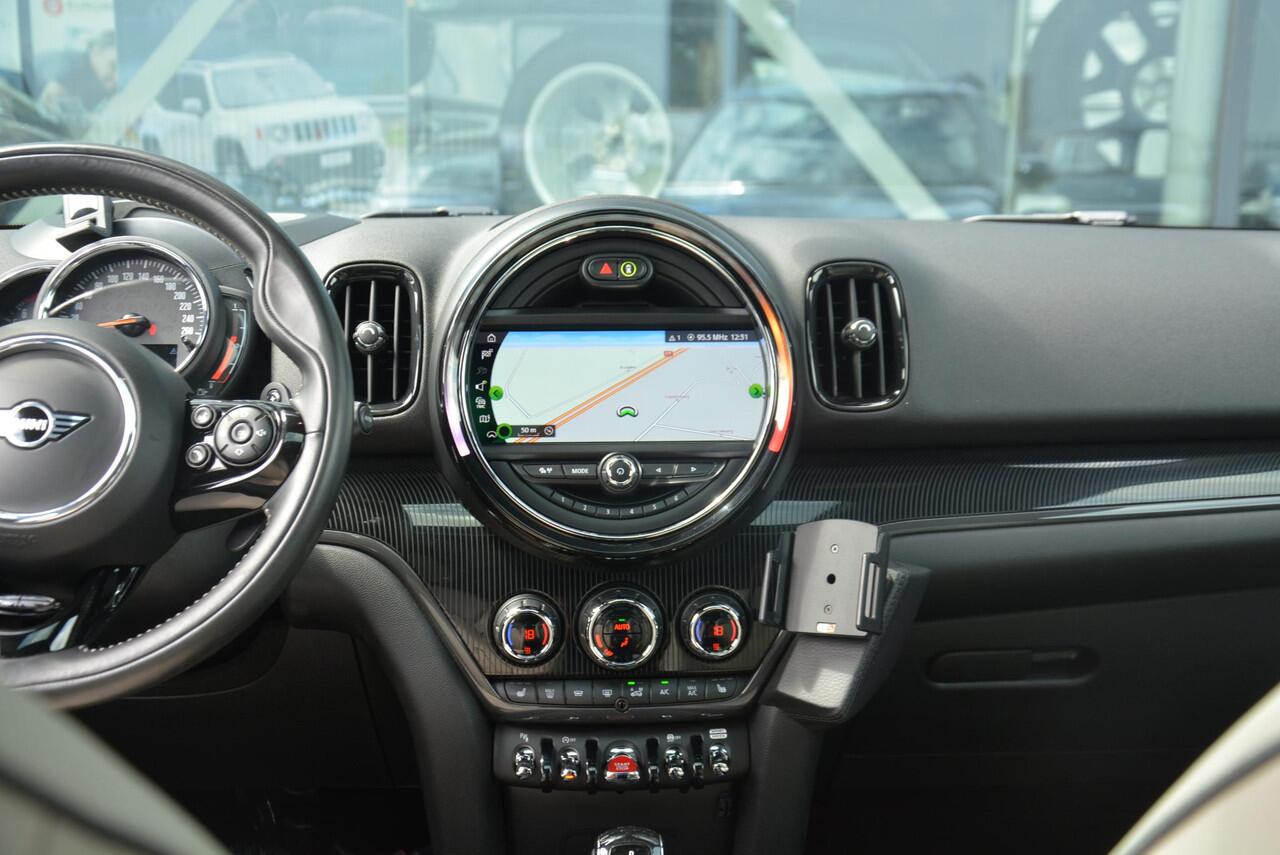 Mini COUNTRYMAN Mini 2.0 Cooper S Knightsbridge Edition | Pano | NAP | Harman Kardon | Trekhaak