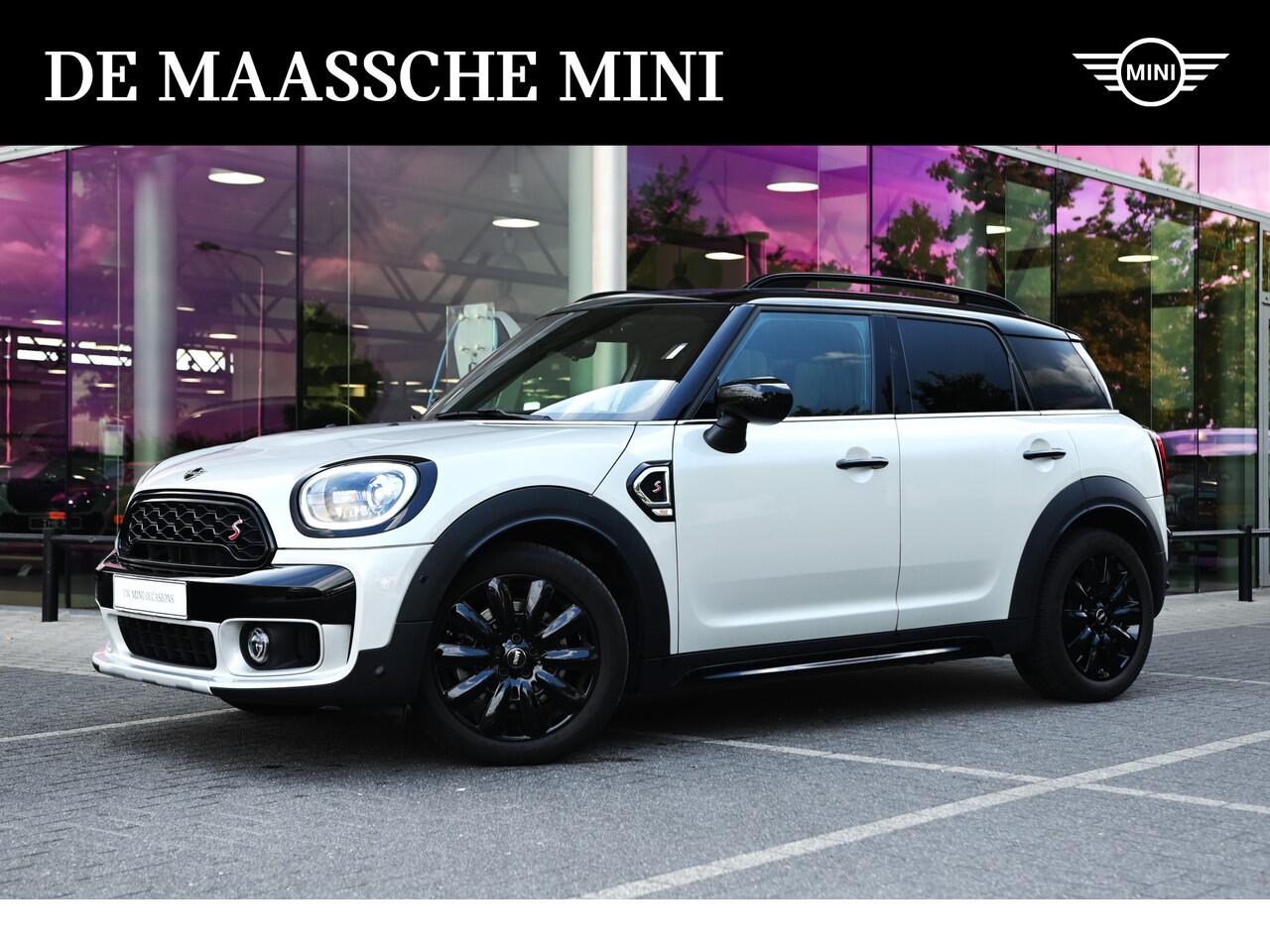 Mini COUNTRYMAN Cooper S Chili Automaat / Panoramadak / Achteruitrijcamera / Head-Up / LED / Park Assistant / Stoelverwarming / Comfort Access