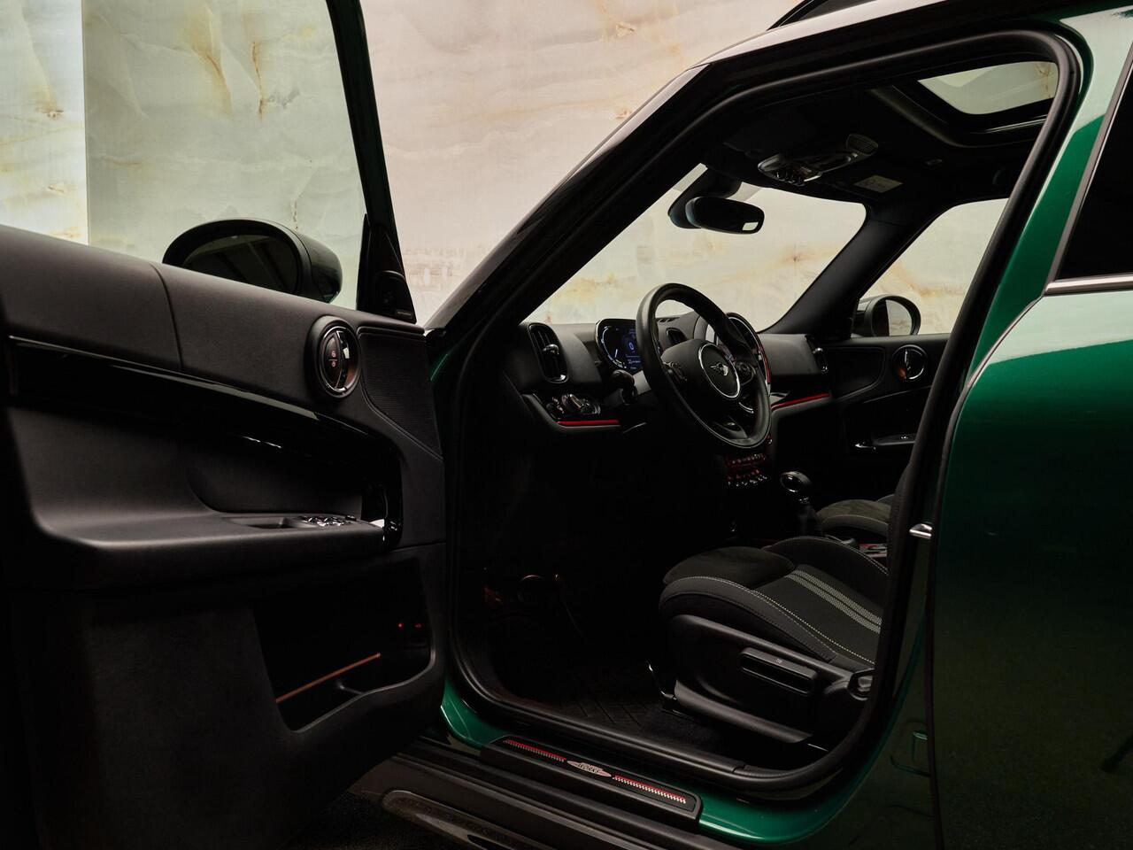 Mini COUNTRYMAN 1.5 Cooper S E ALL4, JCW pakket, 19", H/K, pano, LED-kopl., ACC, Keyless, privacy