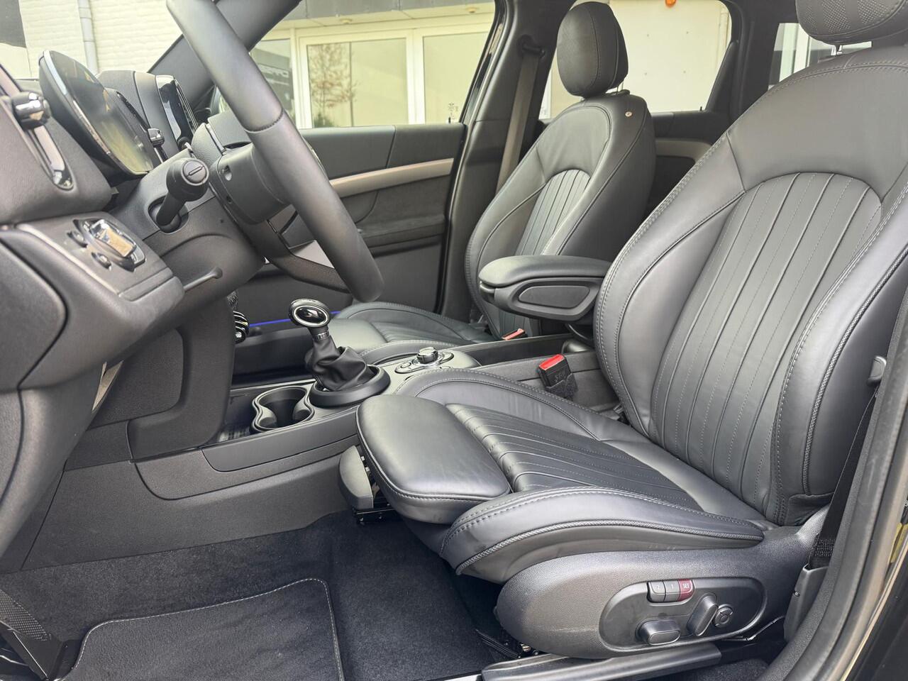 Mini COUNTRYMAN 2.0 Cooper SE ALL4 Yours Panoramadak Harman/Kardon Head-up Vol opties . Neem contact op en we maken een afspraak!