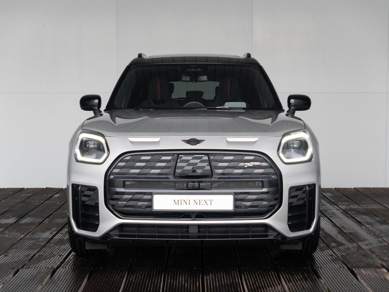 Mini COUNTRYMAN SE JCW + XL pakket + Trekhaak + Adaptieve Cruise + 360 camera