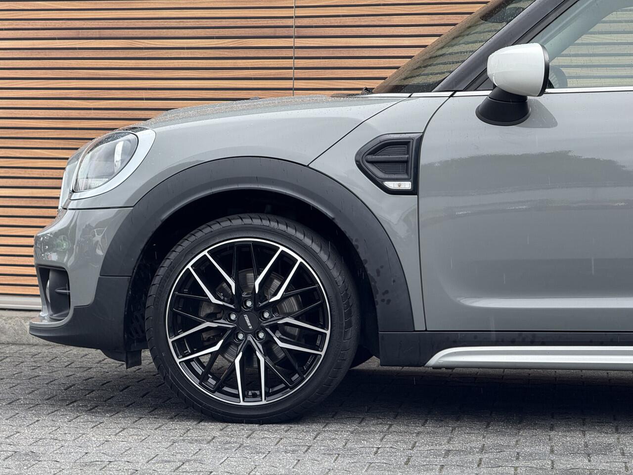 Mini COUNTRYMAN Mini 1.5 Cooper Business Edition Navi / Clima / Telefoon / Lm Velgen / PDC Achter