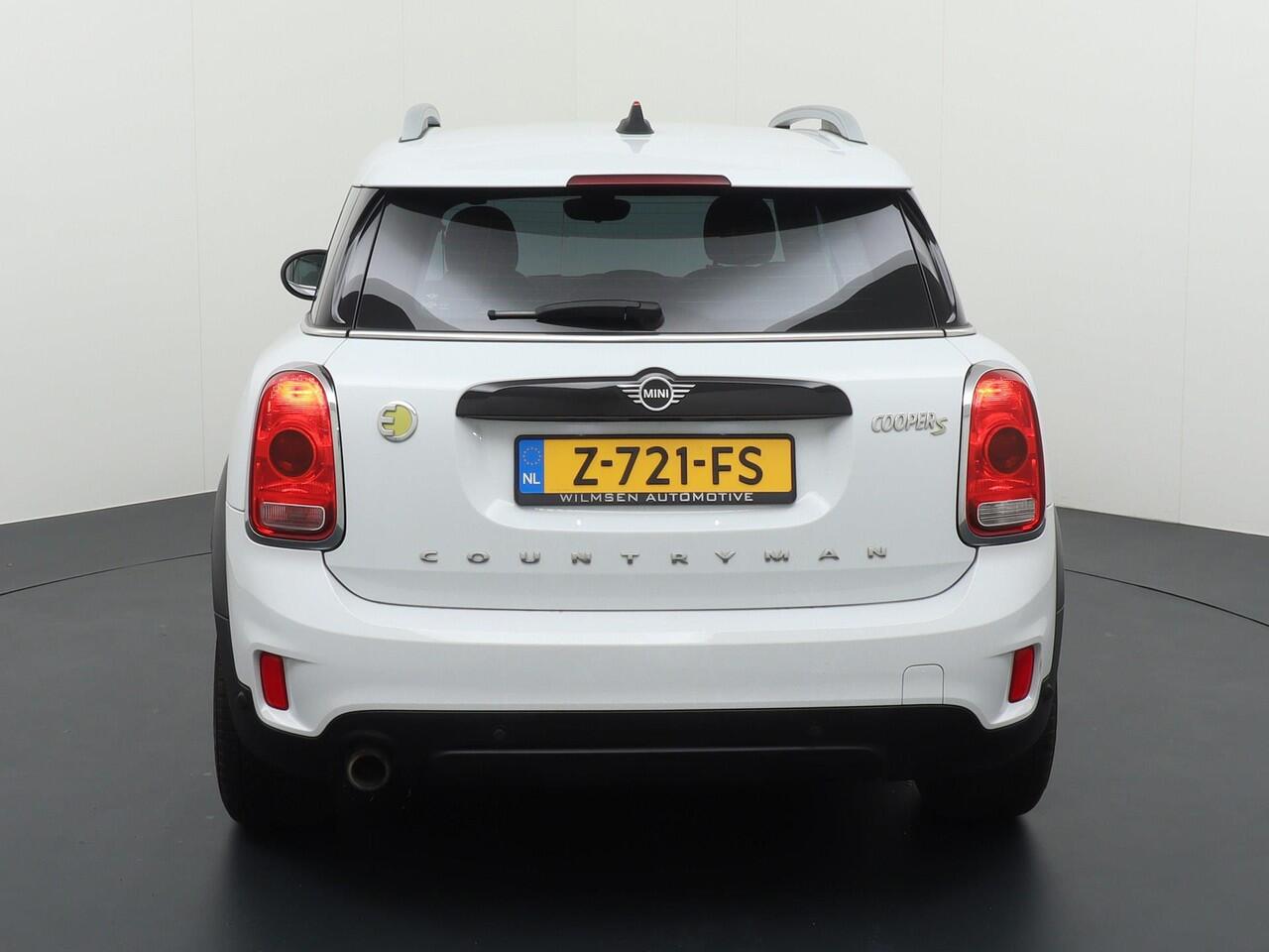 Mini COUNTRYMAN 2.0 Cooper SE Hybrid ALL4 Pepper